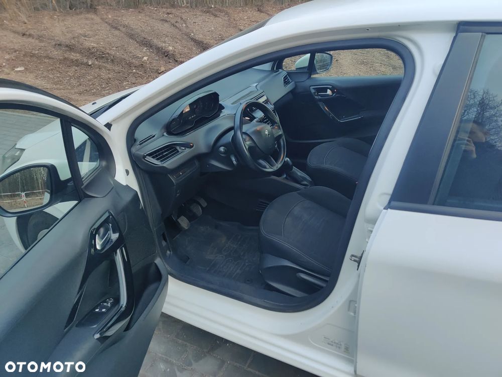 Peugeot 208 1.4 HDi Active - 10