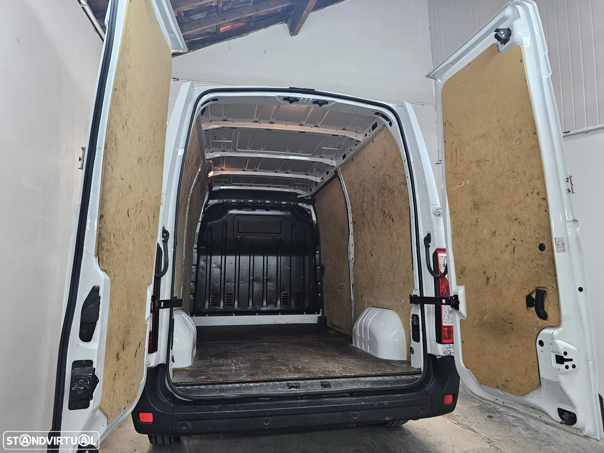Renault Master 2.3 dCi L2 3.5T CD - 12