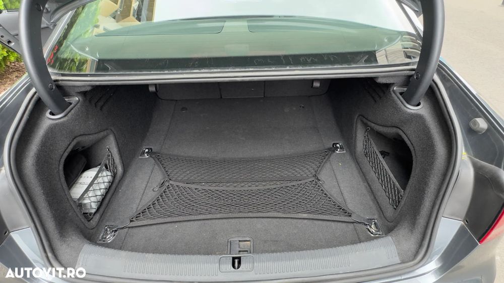 Audi A4 Limuzina 2.0 TDI ultra S tronic - 12