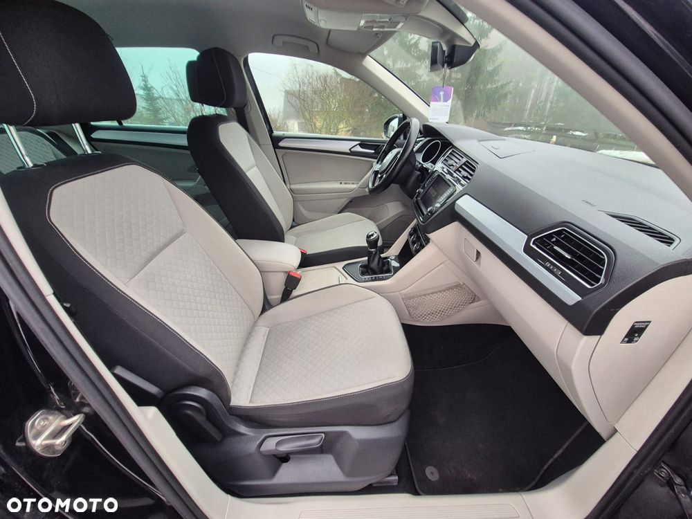 Volkswagen Tiguan 2.0 TDI SCR Elegance - 15