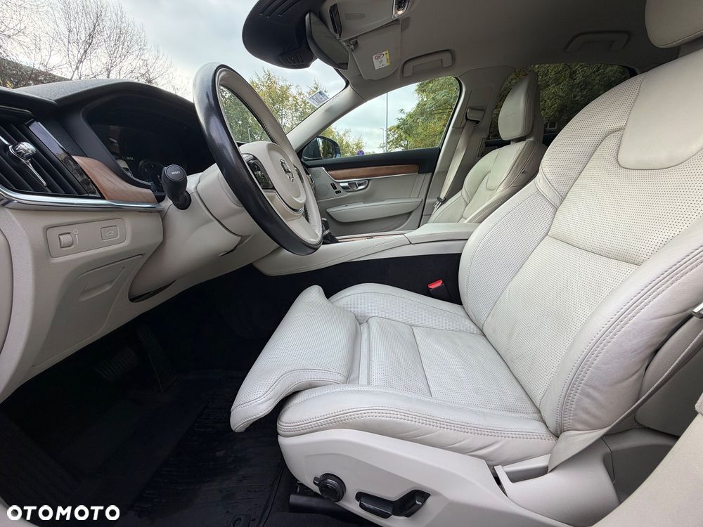Volvo S90 - 14