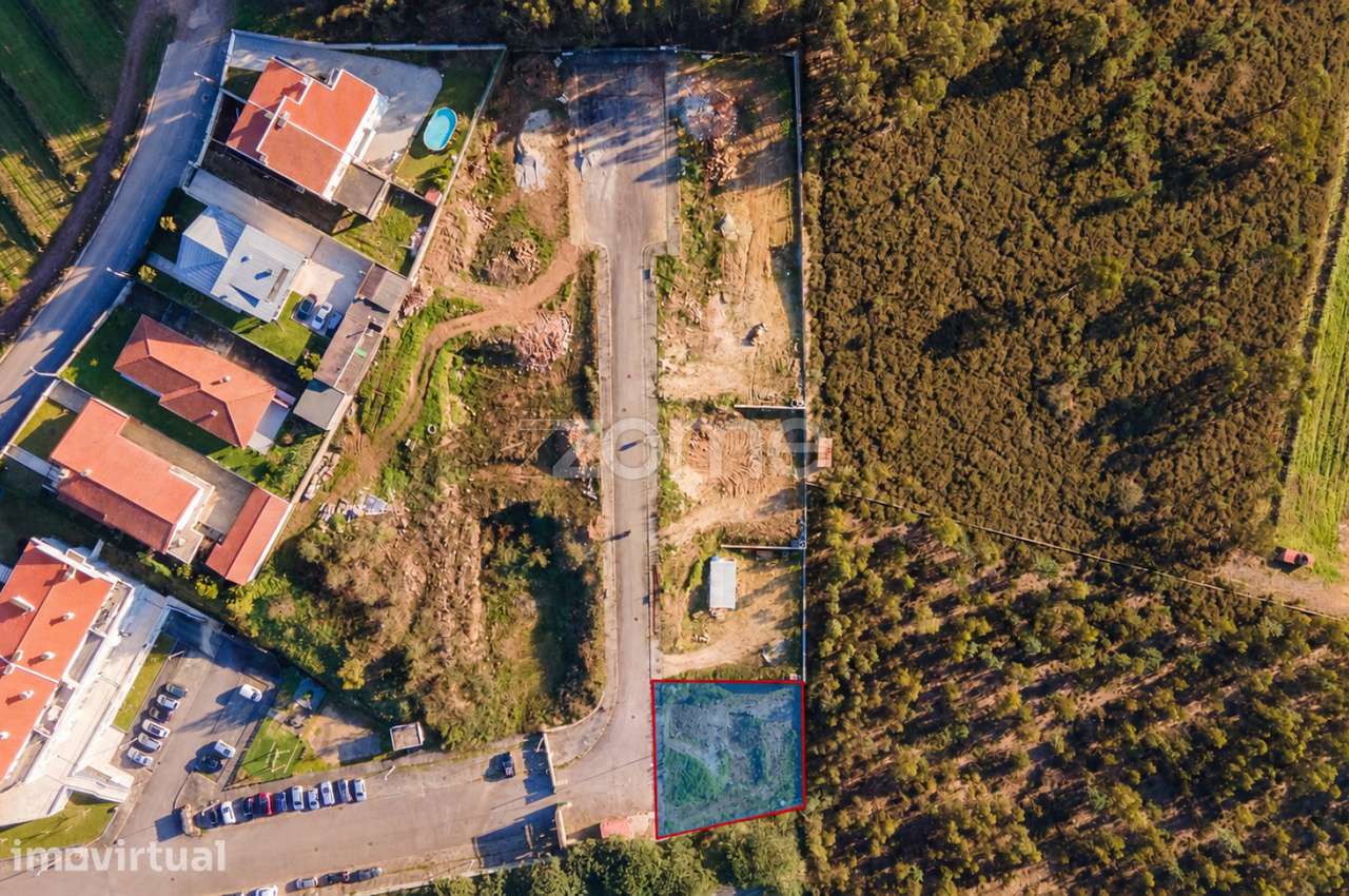 Terreno de Construção com 621 m2 em Cavalões