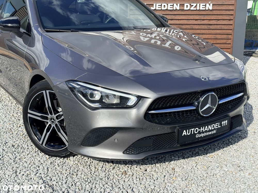 Mercedes-Benz CLA 200 7G-DCT Edition Progressive Line - 2
