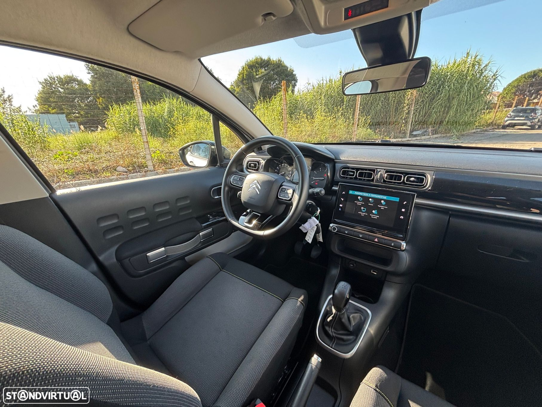 Citroën C3 1.2 PureTech Shine - 22