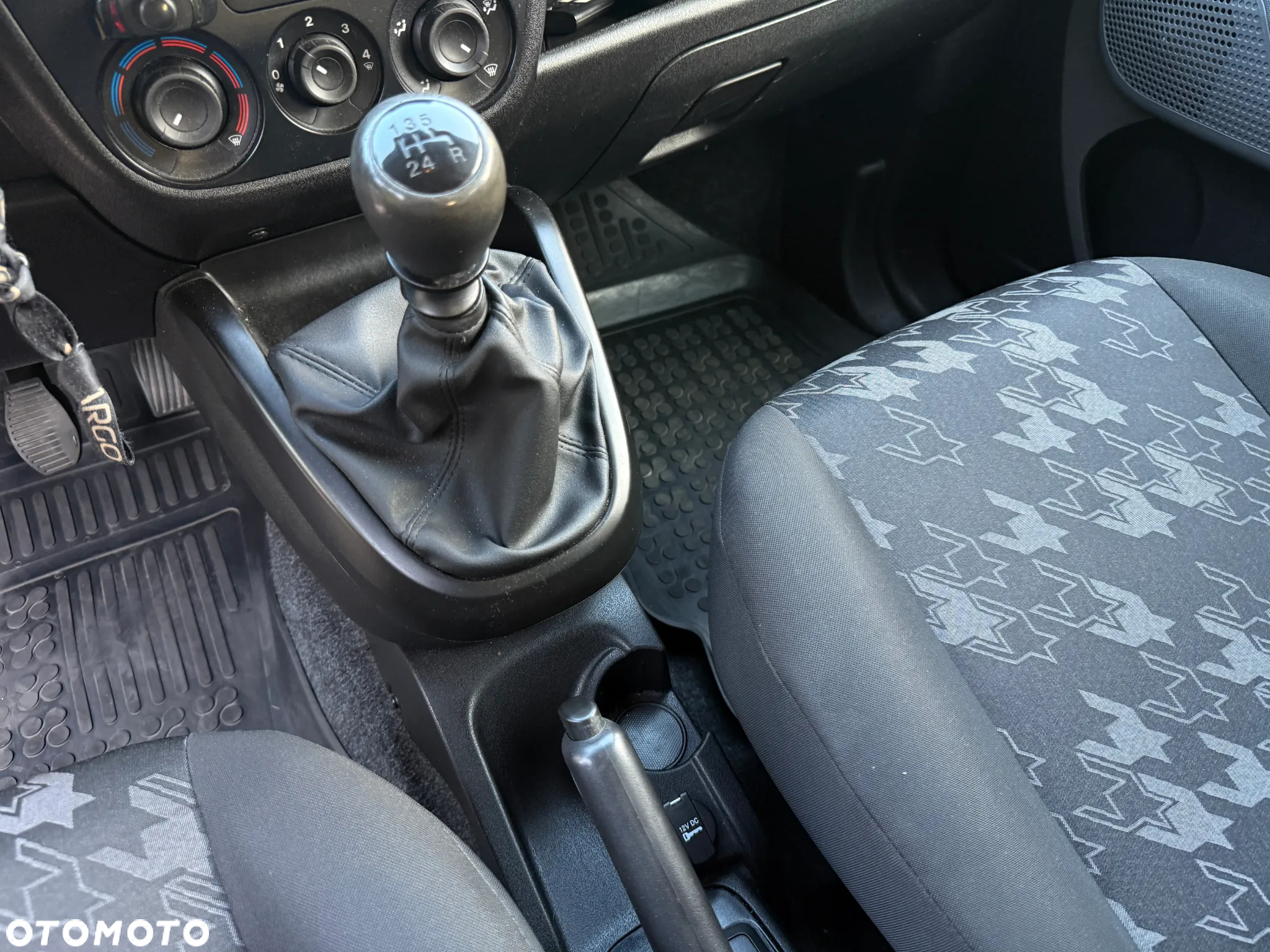 Opel Combo Tour 1.4 Enjoy - 23