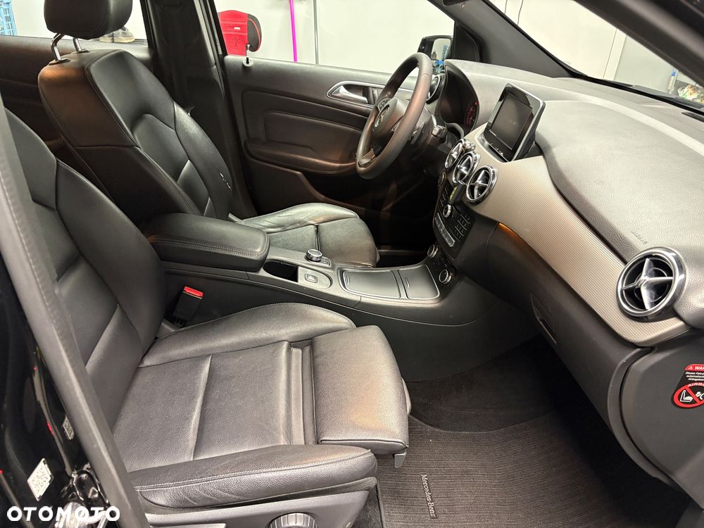 Mercedes-Benz Klasa B 200 d 7G-DCT Edition - 12