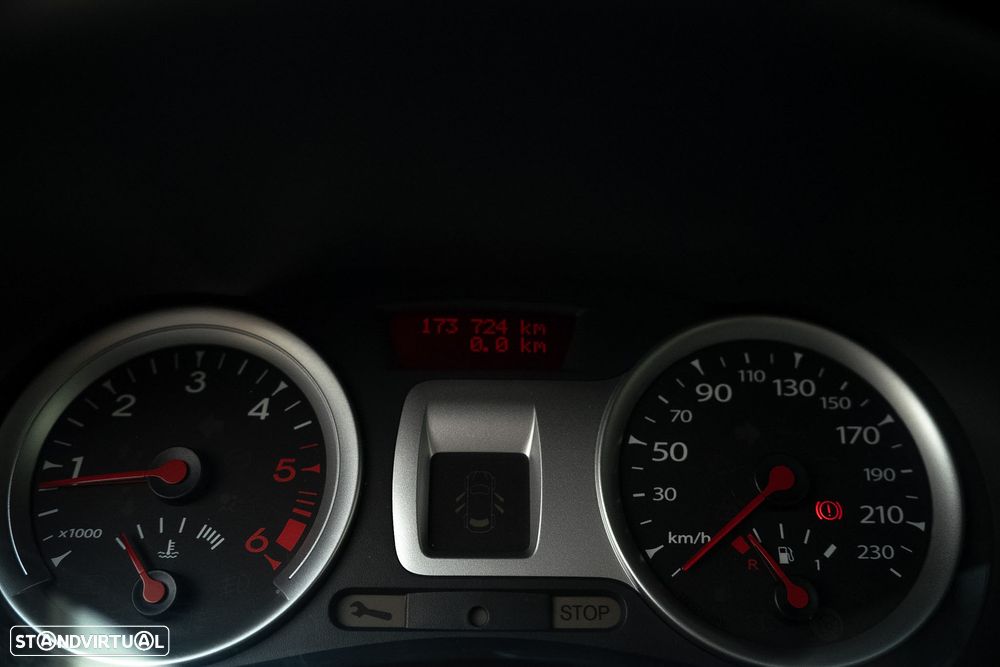 Renault Clio 1.5 dCi Dynamique S - 7