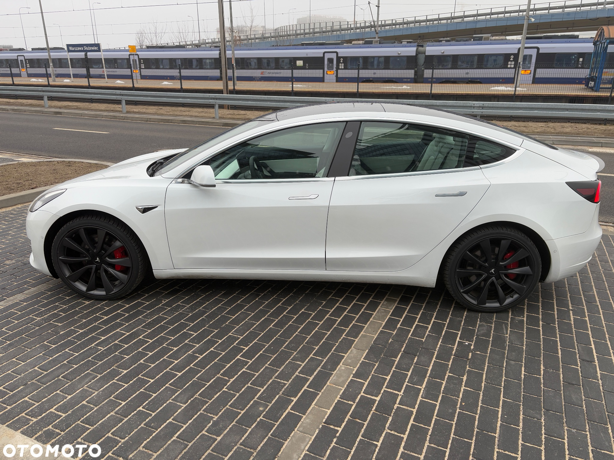 Tesla Model 3 Langstreckenbatterie Allradantrieb Dual Motor - 5