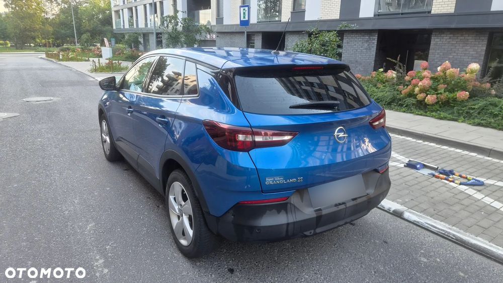 Opel Grandland X 1.2 T GPF Design&Tech S&S - 31