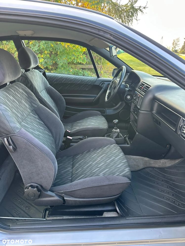 Opel Calibra - 5