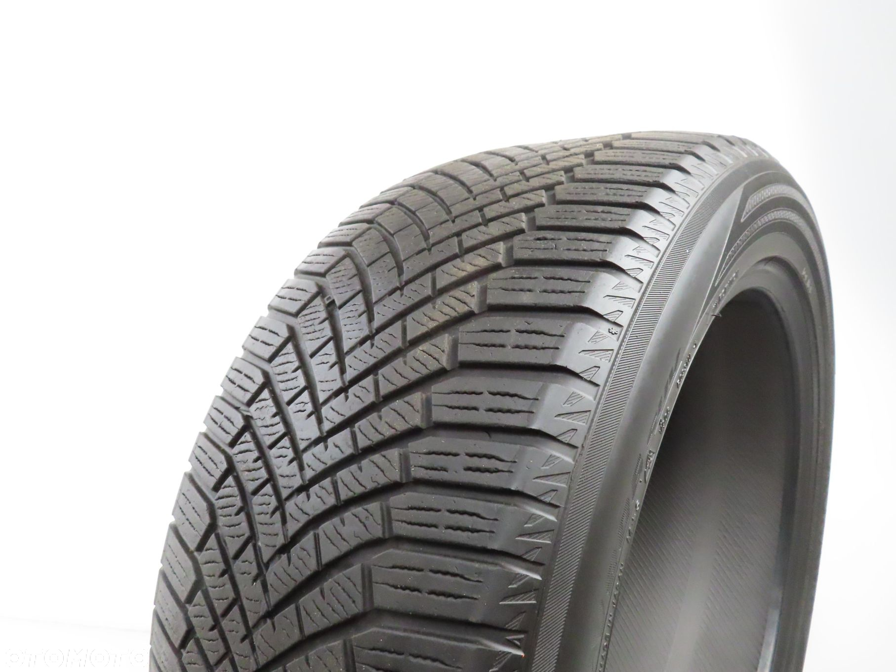 275/45R20 OPONA ZIMOWA Yokohama BluEarth Winter V906 SUV 110V XL - 8