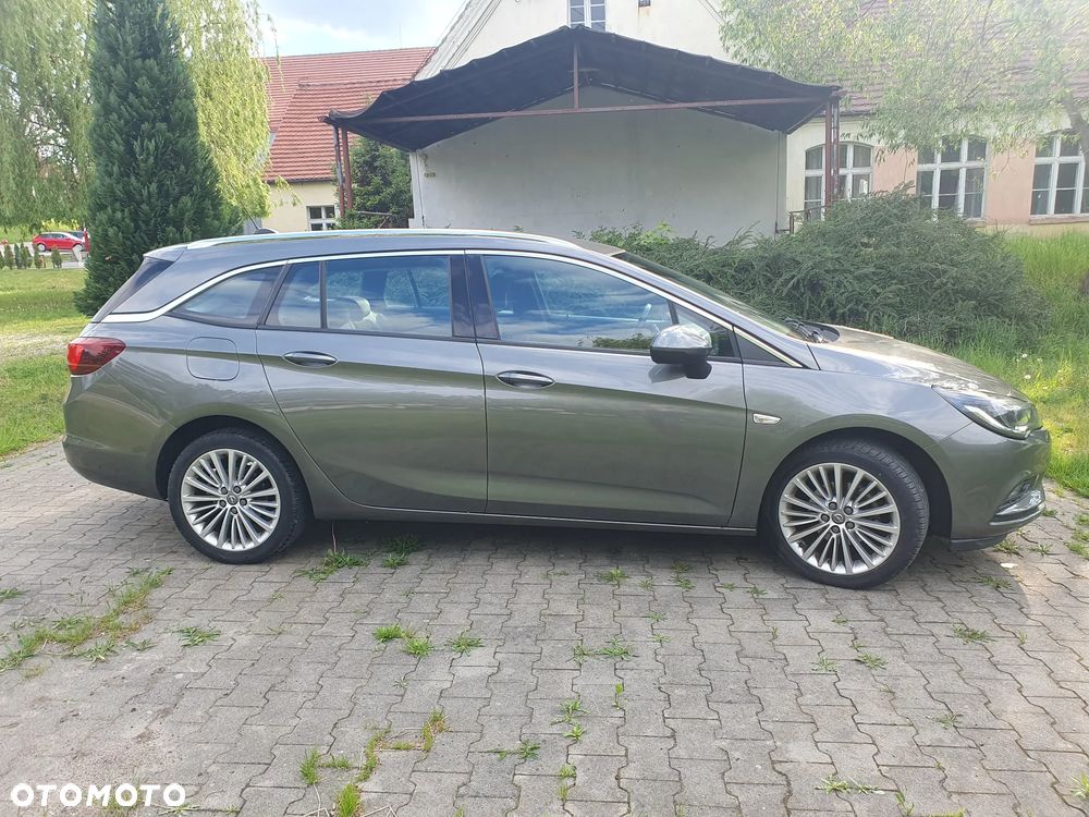 Opel Astra 1.4 T Dynamic S&S - 10