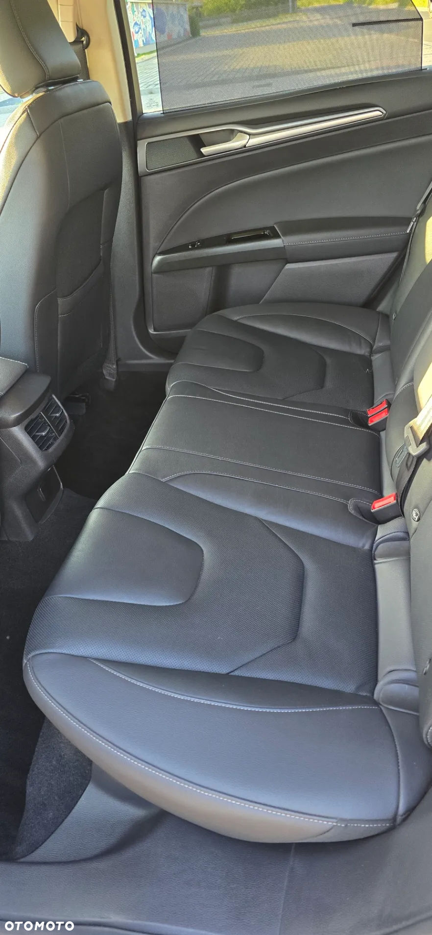 Ford Mondeo - 11