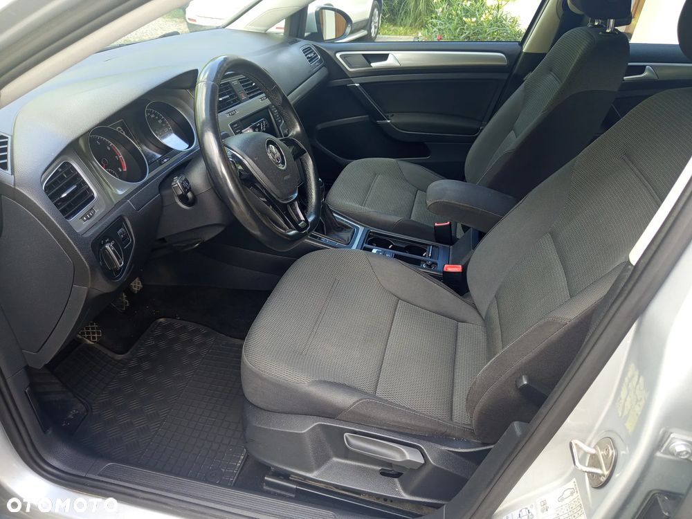Volkswagen Golf - 13