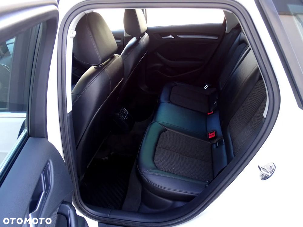 Audi A3 Sportback 2.0 TDI - 13