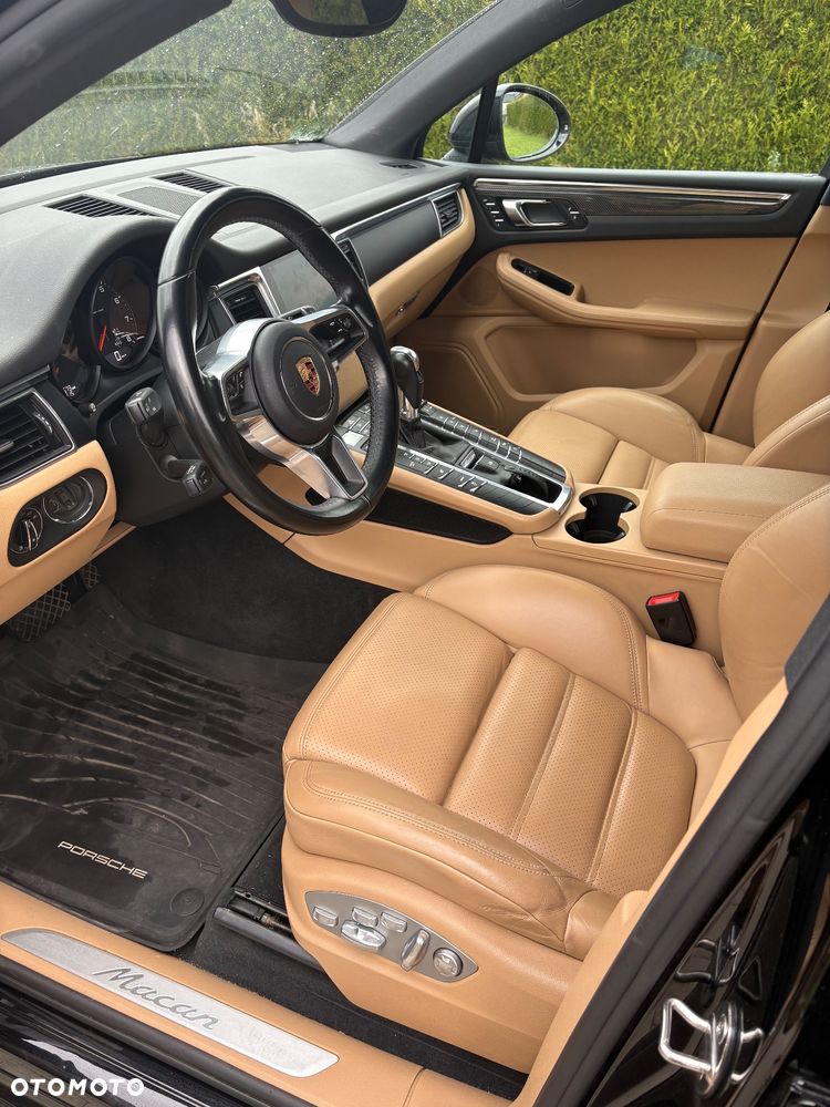 Porsche Macan - 3
