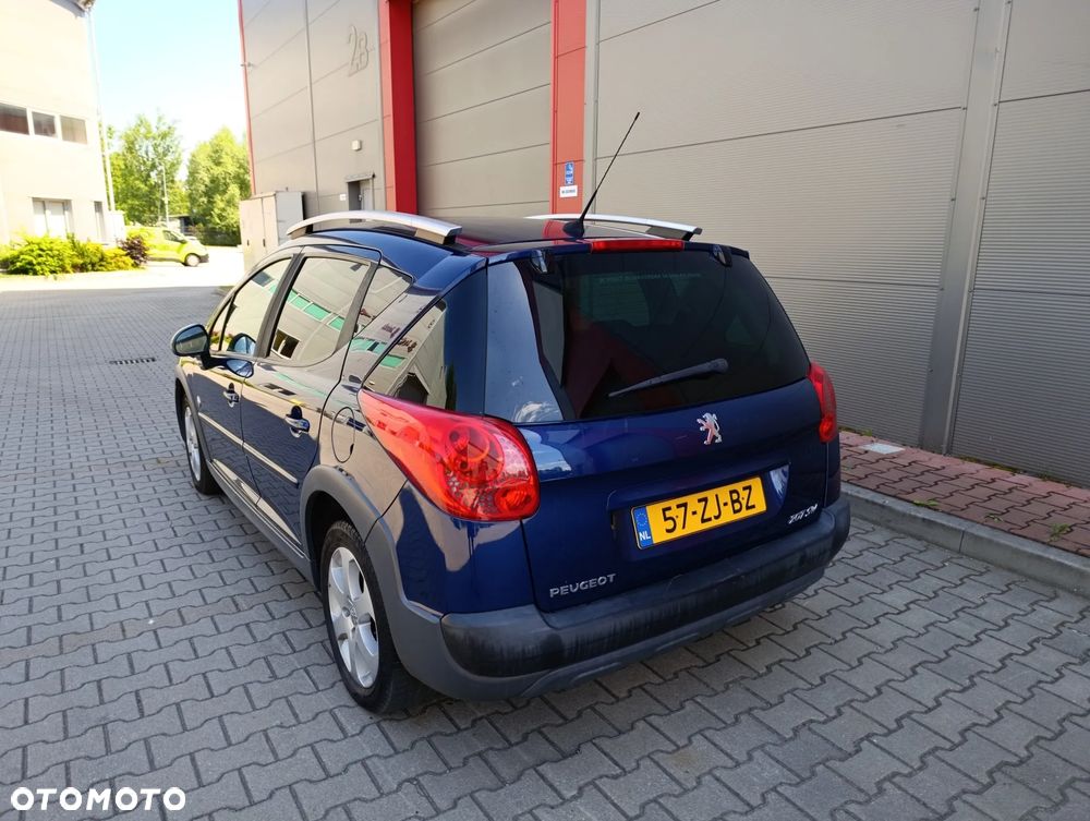 Peugeot 207 120 VTi Outdoor - 11