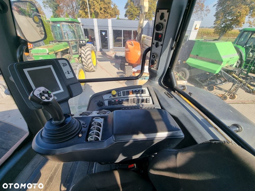 JCB Fastrac 8250 - 9