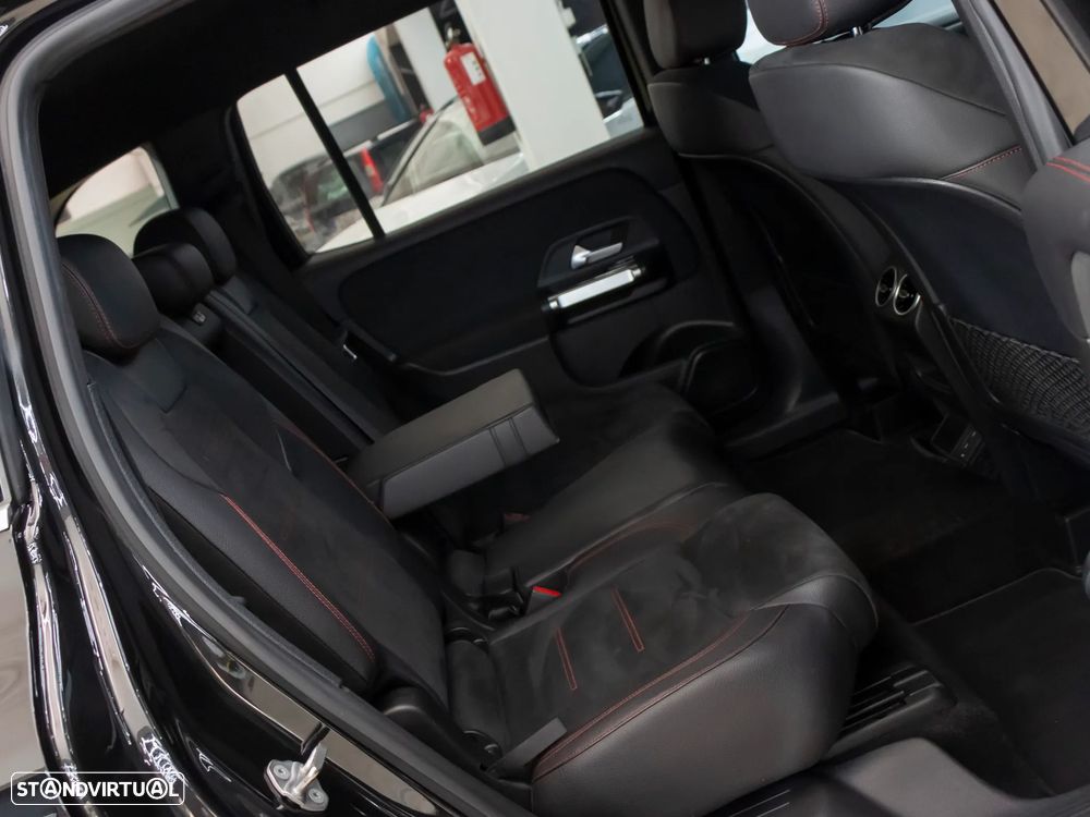 Mercedes-Benz GLB 180 d AMG Line - 11