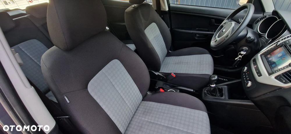 Kia Venga 1.4 CVVT Dream Team Edition - 19