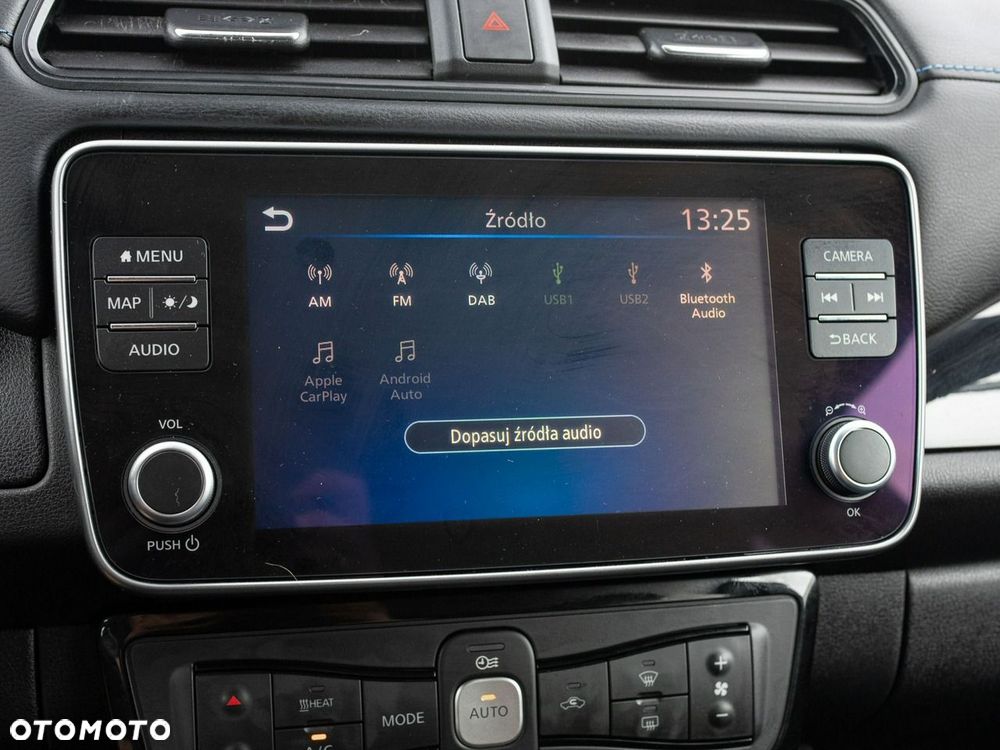 Nissan Leaf 40kWh N-Connecta - 22