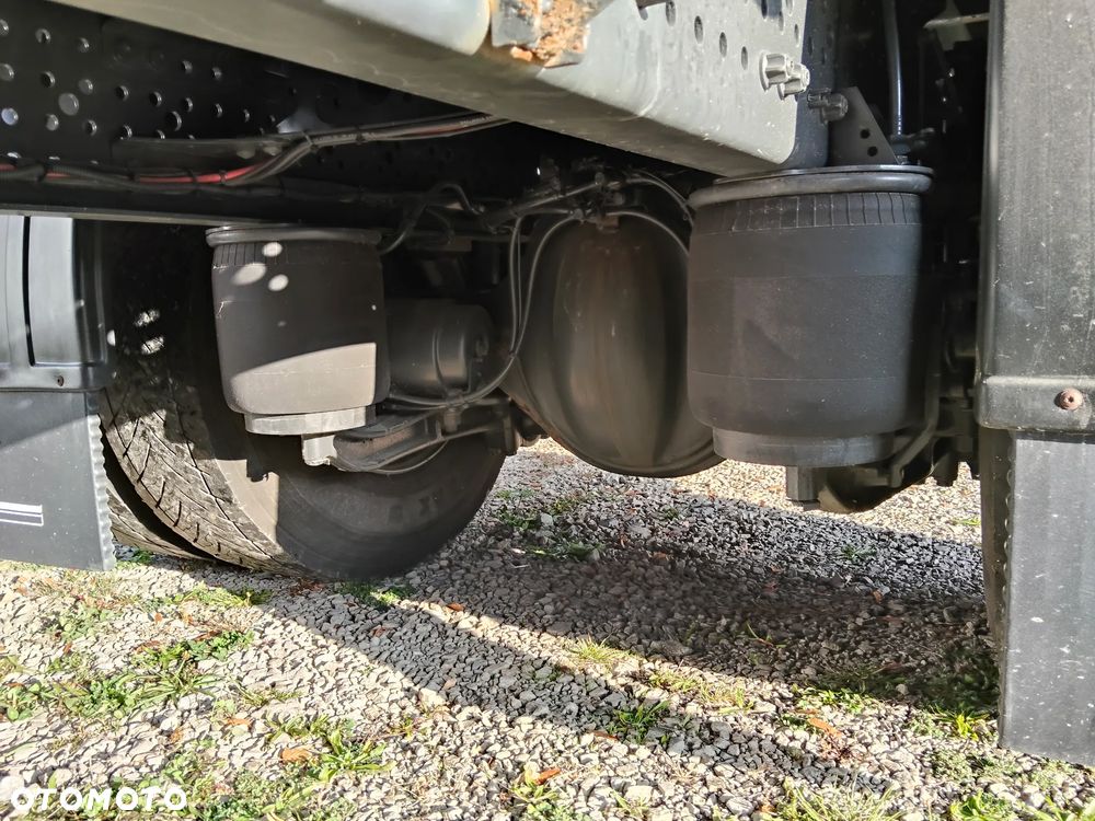 Mercedes-Benz Antos - 12