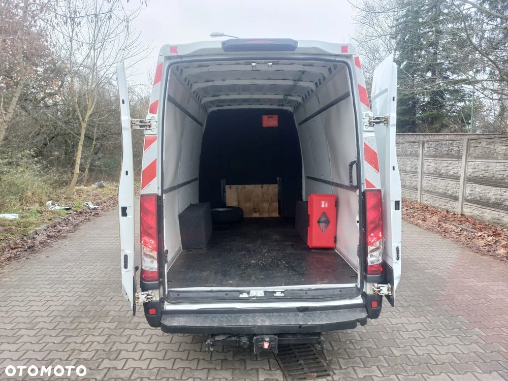 Iveco DAILY 35S15 - 7