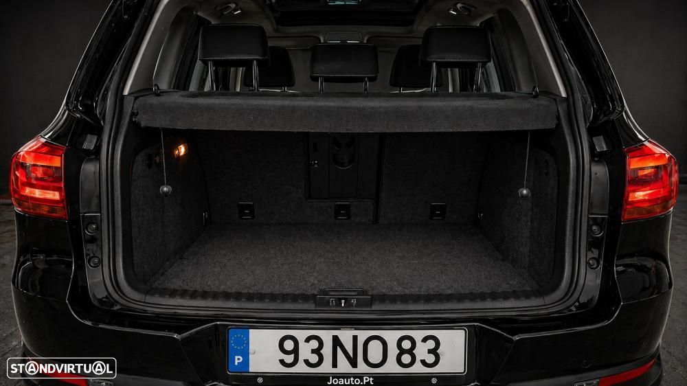 VW Tiguan 2.0 TDi Sport BlueMotion - 4