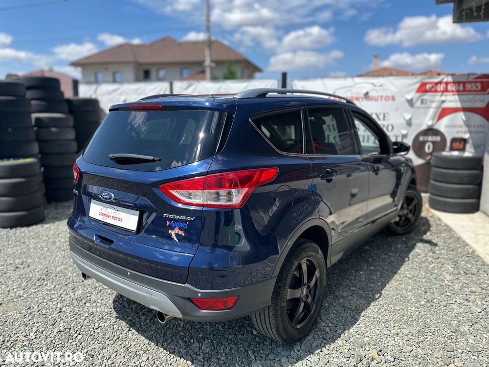 Ford Kuga 1.6 EcoBoost 2x4 Titanium - 3