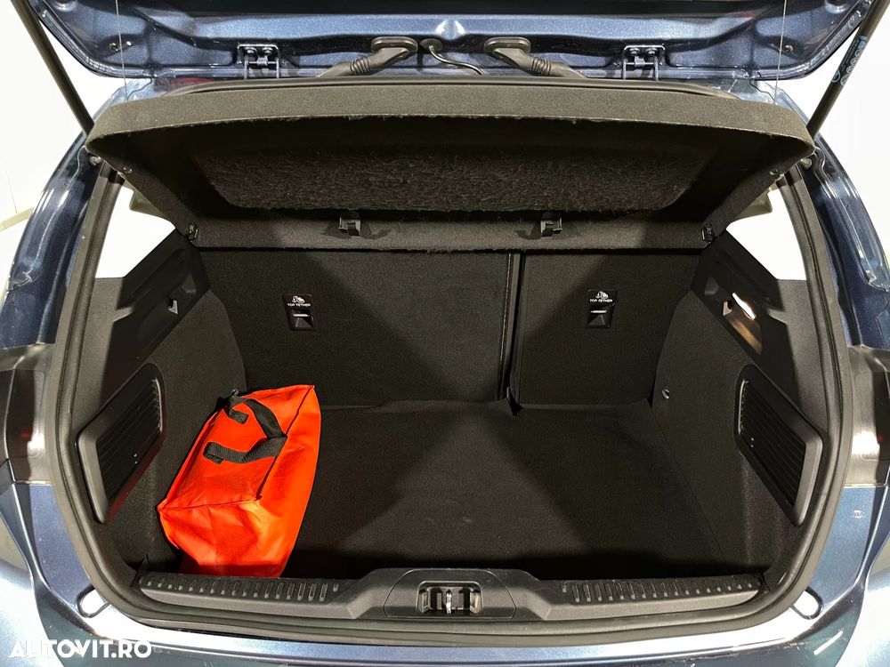 Ford Focus 1.0 EcoBoost MHEV Titanium - 12