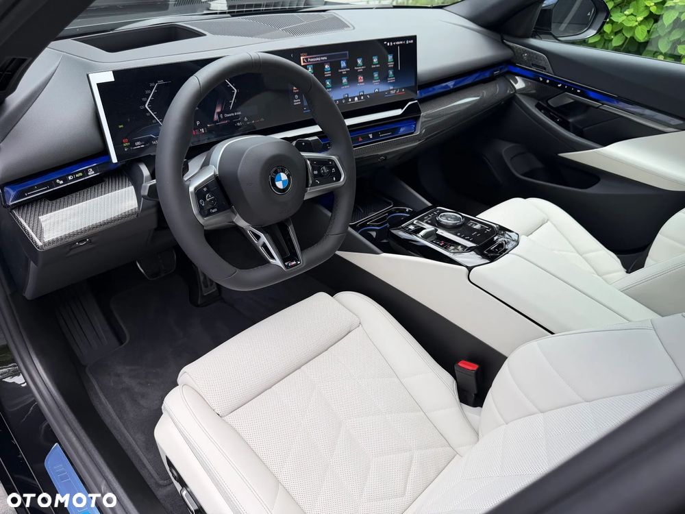 BMW Seria 5 520d xDrive mHEV M Sport - 19