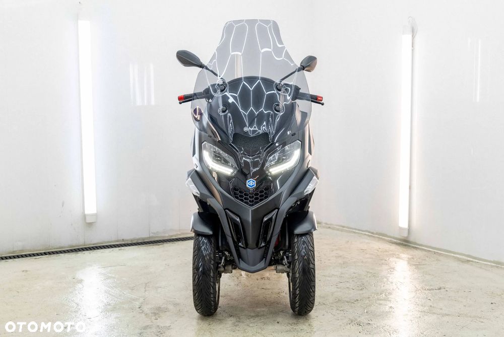 Piaggio MP-3 - 3