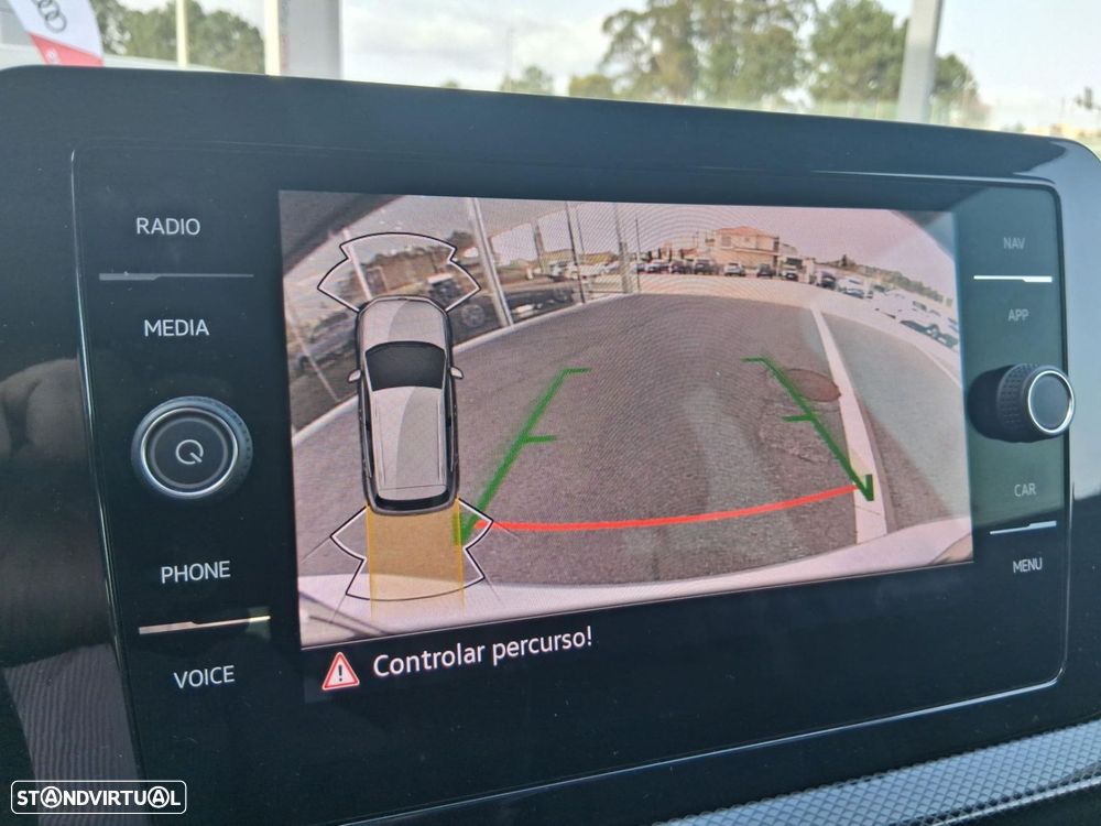 VW T-Cross 1.0 TSI Urban DSG - 4