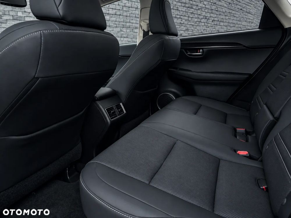 Lexus NX - 26