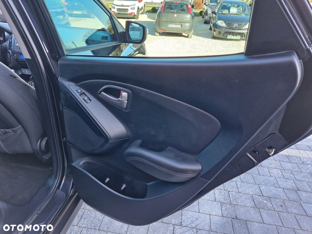 Hyundai ix35 1.7 CRDi 2WD Fifa World Cup Edition - 22