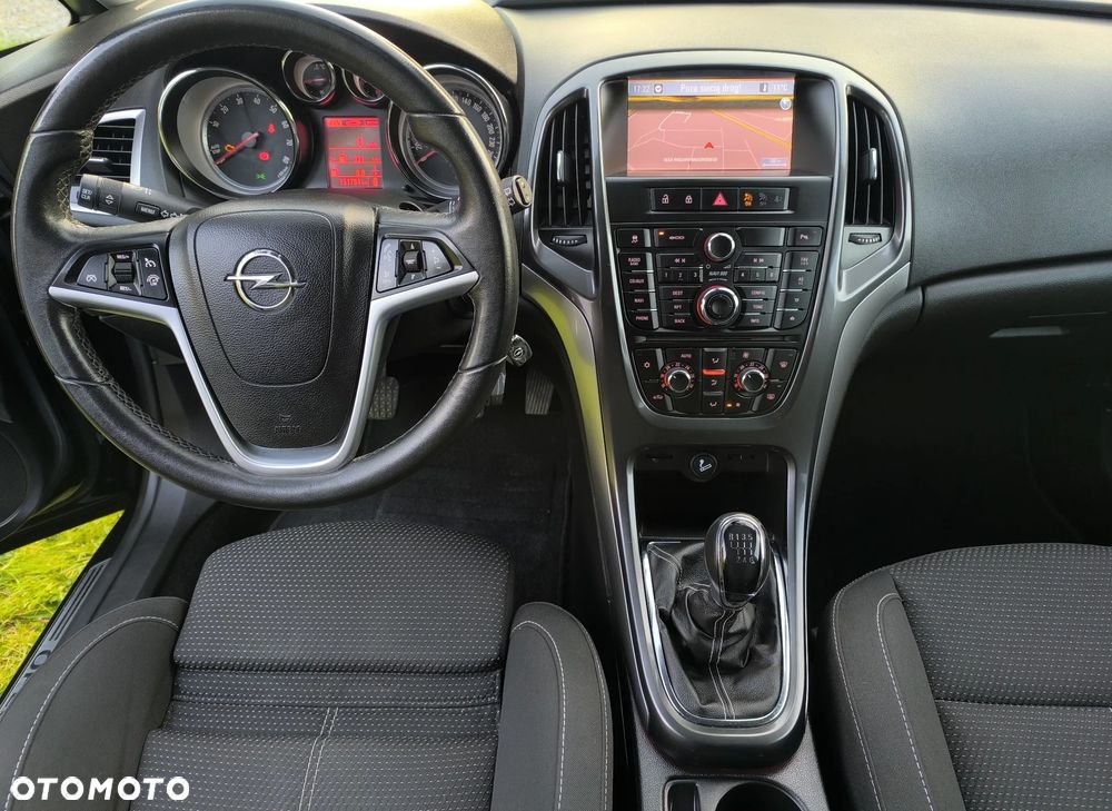 Opel Astra 1.4 Turbo Cosmo - 8