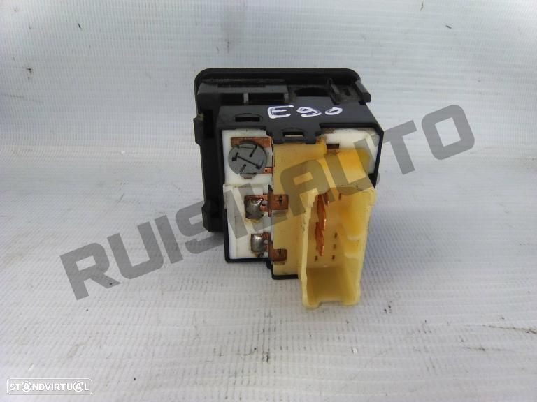 Comando / Botão Desembaciamento De óculo Traseiro  Toyota Corol - 2