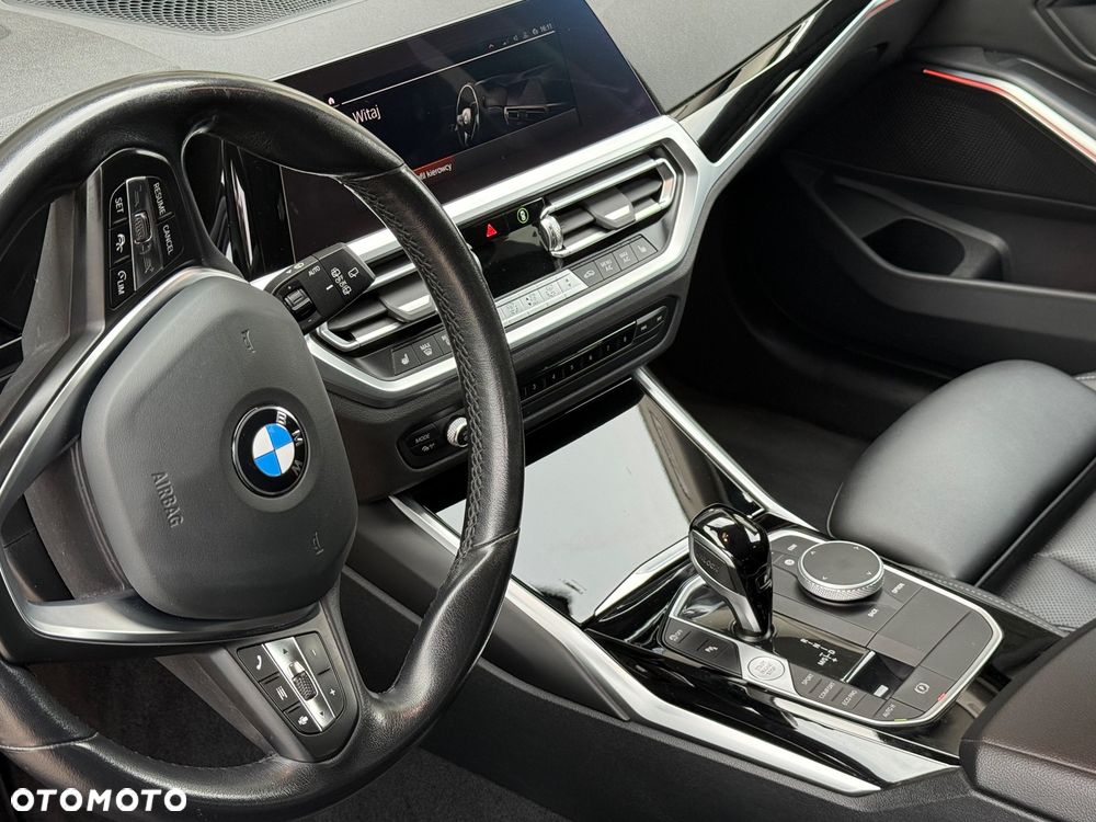 BMW 3 Series 2022 photo 4