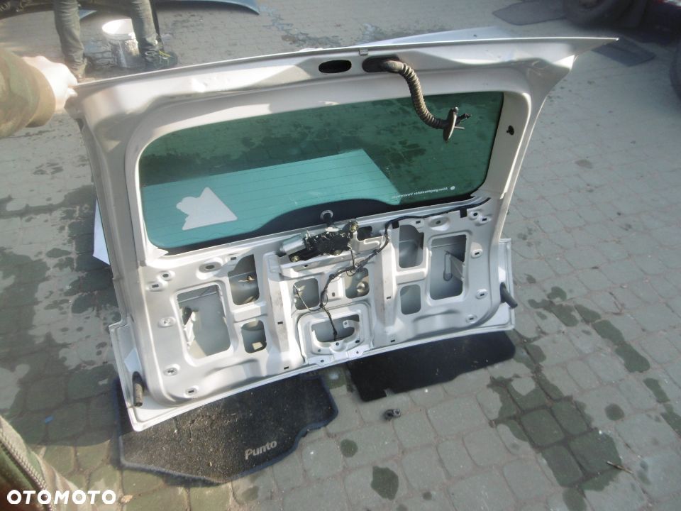 Klapa Ford C-MAX 03 - 10