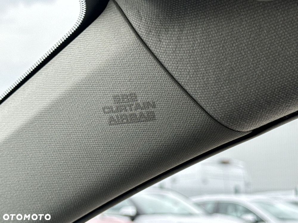 Toyota Auris Hybrid 135 Premium - 24