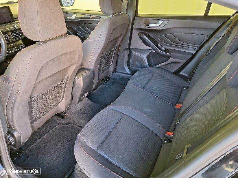 Ford Focus 1.0 EcoBoost MHEV ST-Line Aut. - 9
