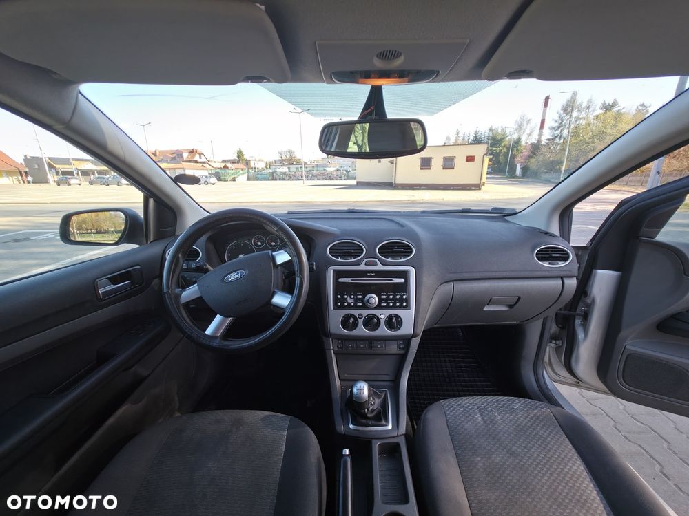 Ford Focus - 8