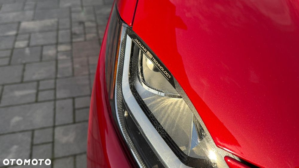 Jaguar F-Pace 2.0 i4P AWD R-Sport - 23