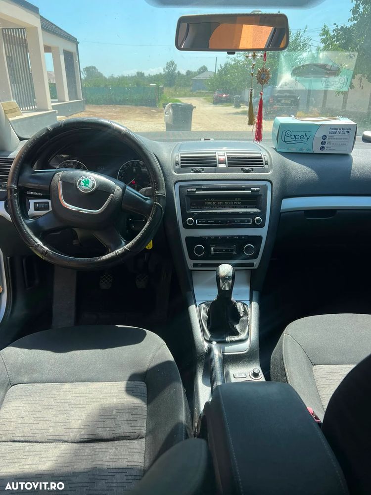 Skoda Octavia 1.6 TDI ELEGANCE - 1
