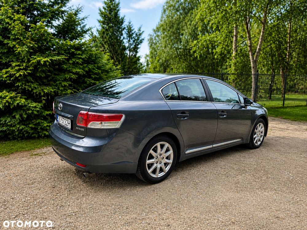 Toyota Avensis 2.0 D-4D Sol+NAVI - 4