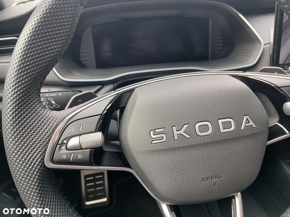 Skoda Octavia 2.0 TDI Sportline DSG - 30