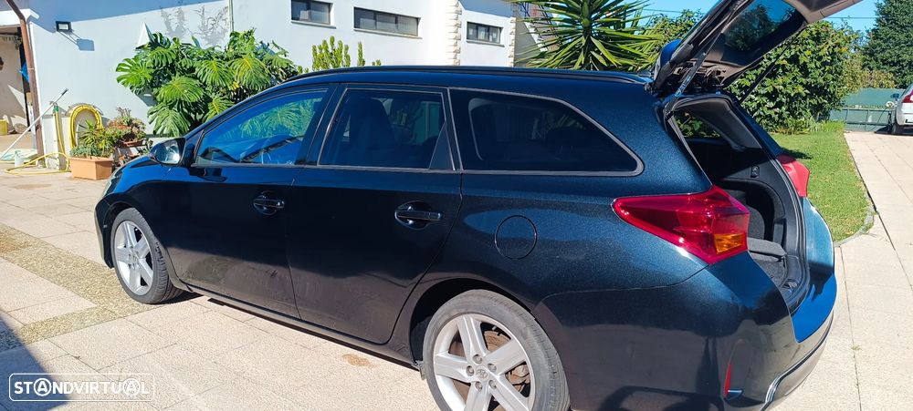 Toyota Auris Touring Sports 1.4 D-4D Comfort+Pack Sport - 1