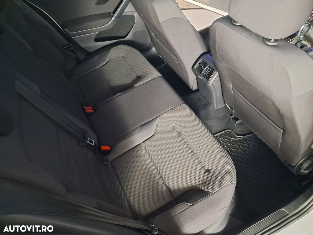 Volkswagen Golf - 15