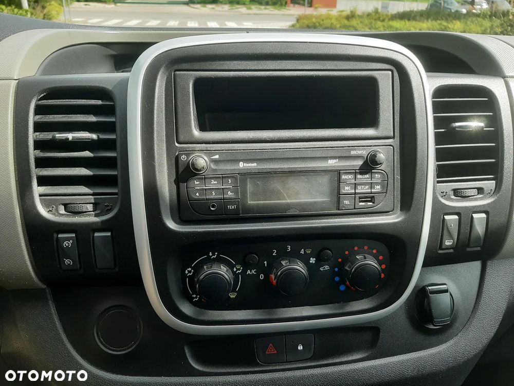Renault Trafic - 15
