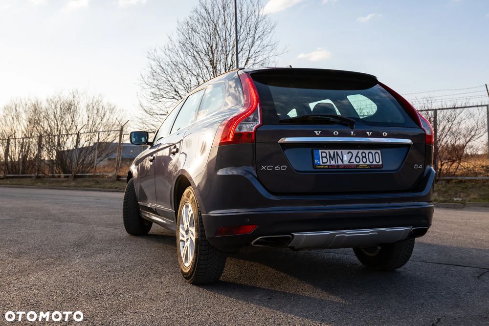 Volvo XC 60 D4 Drive-E Momentum - 30